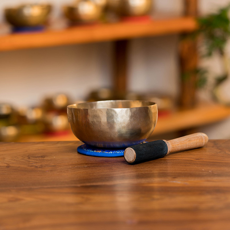 Classic Hand-Hammered Bowl - 17cm
